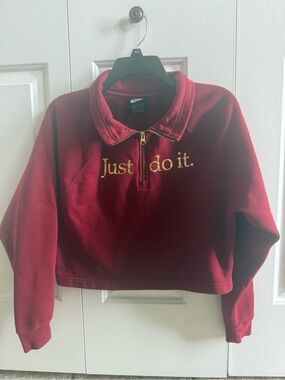 Nike 'Just do it.' Burgundy Cropped Quarter-Zip Sweatshirt XS Womens